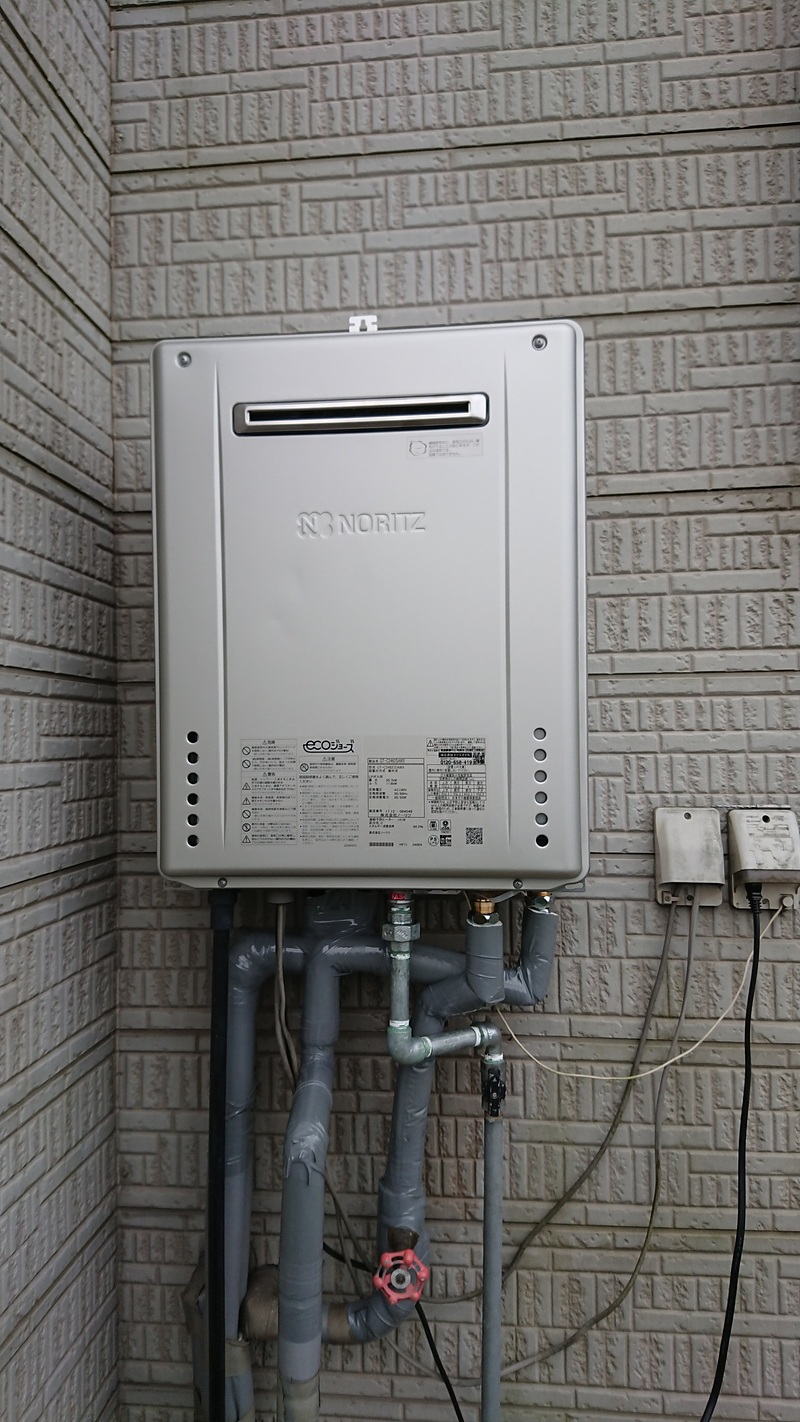 赤いハンドル部分が問題のゲートバルブです！