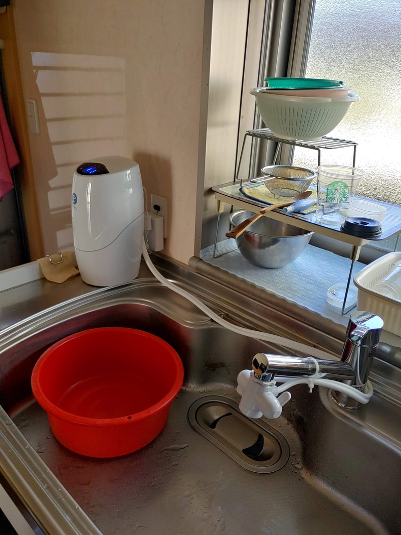 新しい蛇口(TOTO製のエコシングルレバー)にて完成